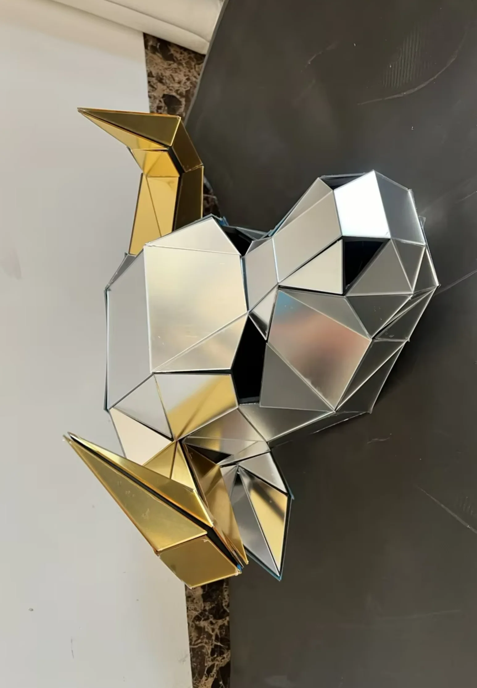 

Mirror Cow Head Cover Acrylic stage Performance costumes Customized wearable headwear Parade costumes and props