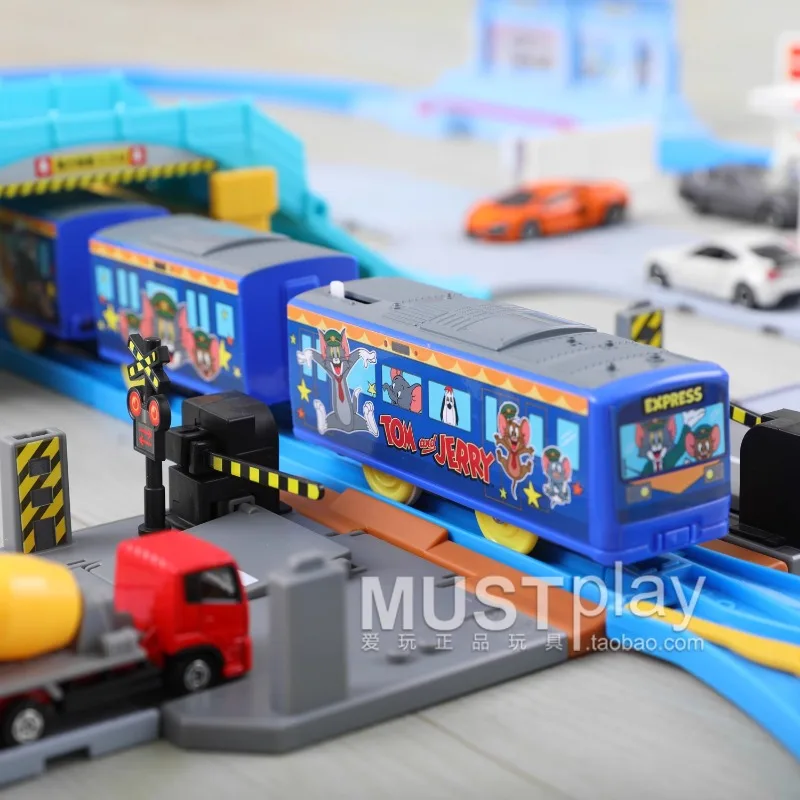 

TAKARA TOMY TOMICA Детские игрушки-поезд «Том и Джерри», игрушки для мальчиков, праздничные подарки для детей от трех до шести лет.