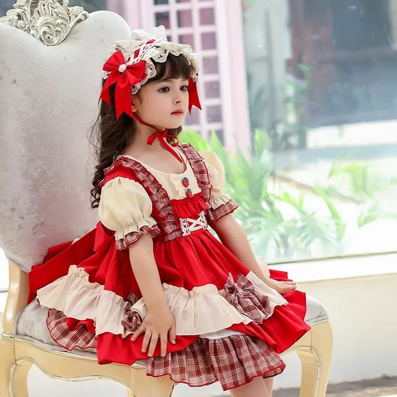 Rotes kariertes Kinder-Kostüm-Set im Rotkäppchen-Lolita-Stil mit Puffärmeln, Rüschenrock, Schleife und Spitzen-Stirnband für Kinder-Cosplay. – Detail 2