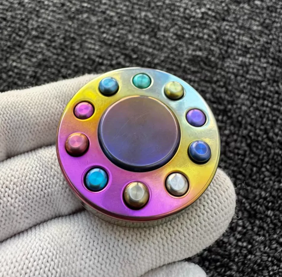 

Использованные декомпрессионные игрушки EDC Magneto из титанового сплава (монета PPB)