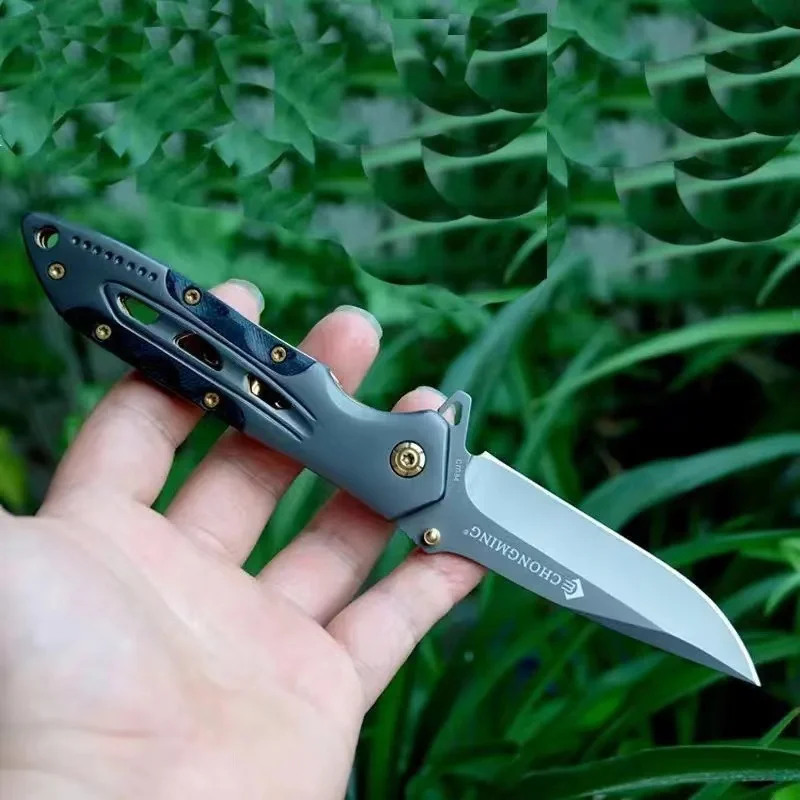 Multi-function pocket knife, suitable for camping, barbecue, hiking wilderness, high hardness, sharp and durable folding knife