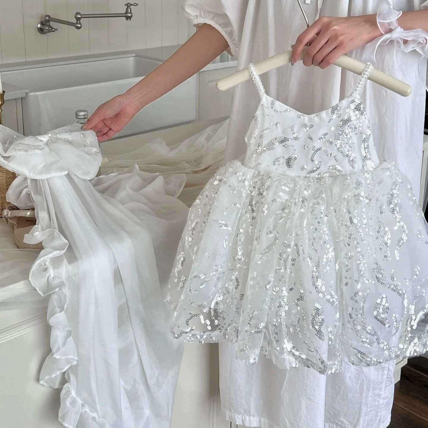 

25 Summer New Girls' Strap Dress Fashionable Sweet Cute Princess Dress Elegant Simple Dress