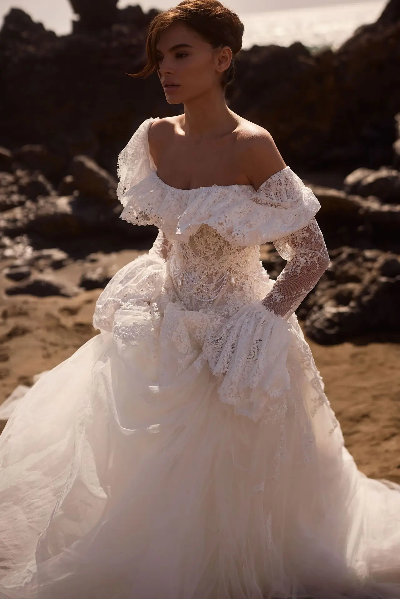 Abito da sposa in pizzo Una linea Abiti 2 in 1 Desmontabile Boda Abiti a maniche lunghe Bianco Vestido Elegante Alta Costura Sposa vintage