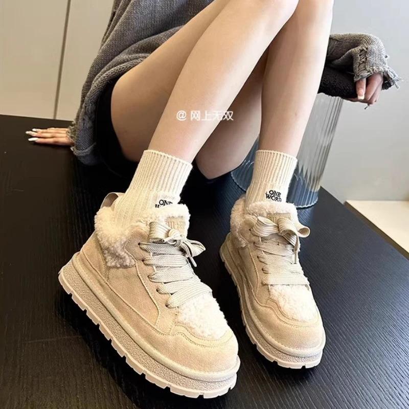 2024 inverno nuove donne tenere in caldo scarpe di cotone piattaforma di moda Lace Up Low Top Sneakers donna Casual più stivali da neve in velluto