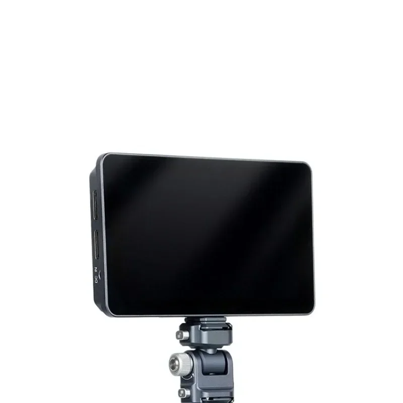 

M5 monitor 1200 highlights, supports 4K