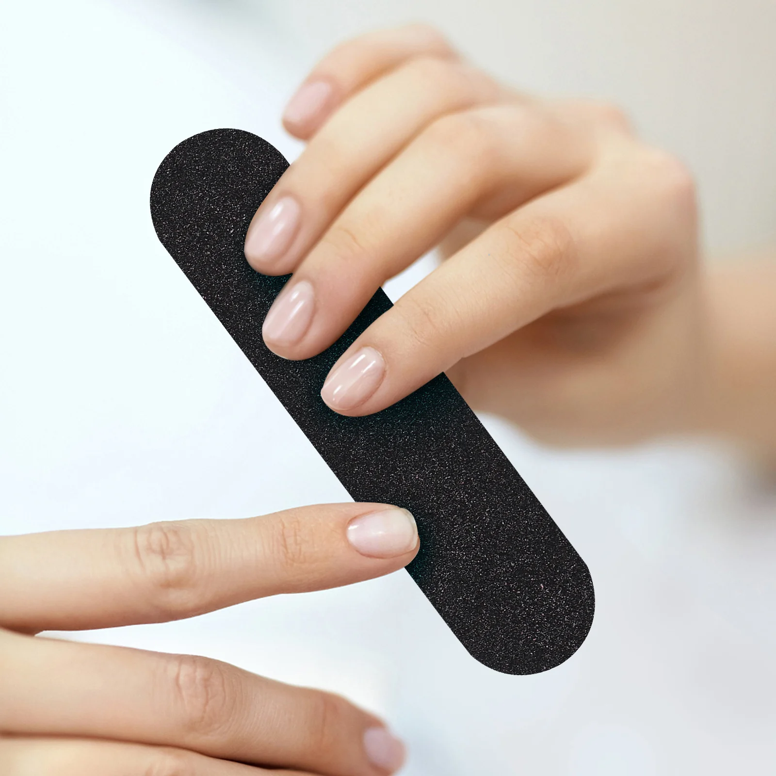 مجموعة مبرد أظافر مكونة من 200 قطعة أدوات مانيكير للاستعمال مرة واحدة لأنواع الأظافر المختلفة بما في ذلك ملفات أظافر صغيرة خشنة وصناعية