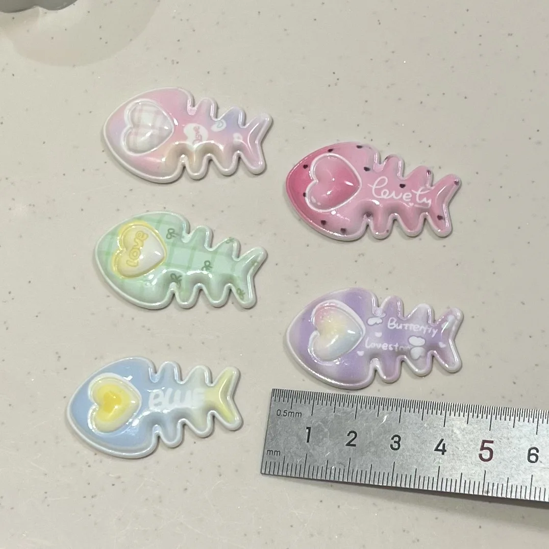 Mininstants-Cabochons en résine de dessin animé de poisson coloré, matériel d'artisanat de bricolage, breloques de fabrication de bijoux, série de dessin animé, 5 pièces