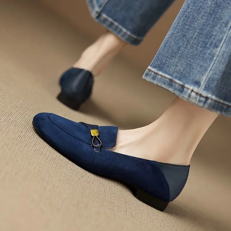 Britischer Stil Slip-On Loafer für Damen Wildleder Blau Retro Weiche Sohle Bequemer Niedriger Absatz Vielseitig für Arbeit und Pendeln