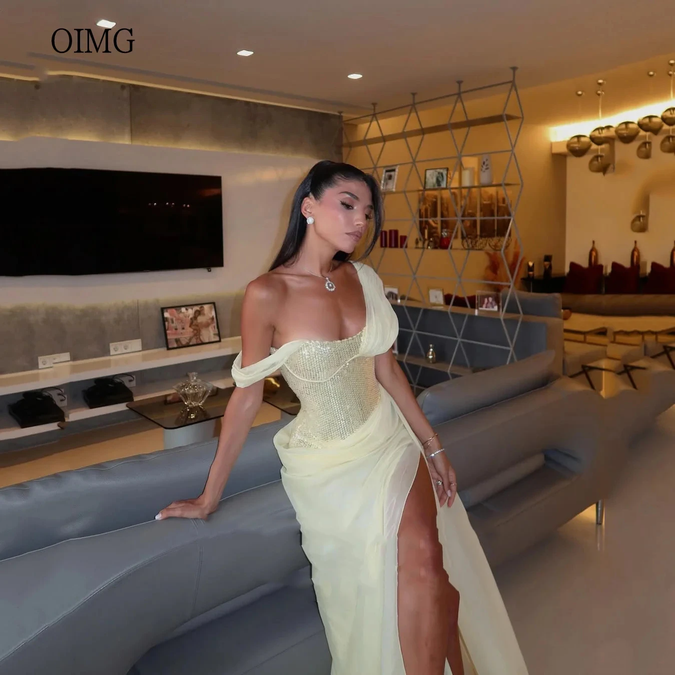 OIMG Trendy Off The Shoulder Yellow Mermaid Prom Gowns Glitter Backless Formal Party Gown Side Slit Evening Dress Customized