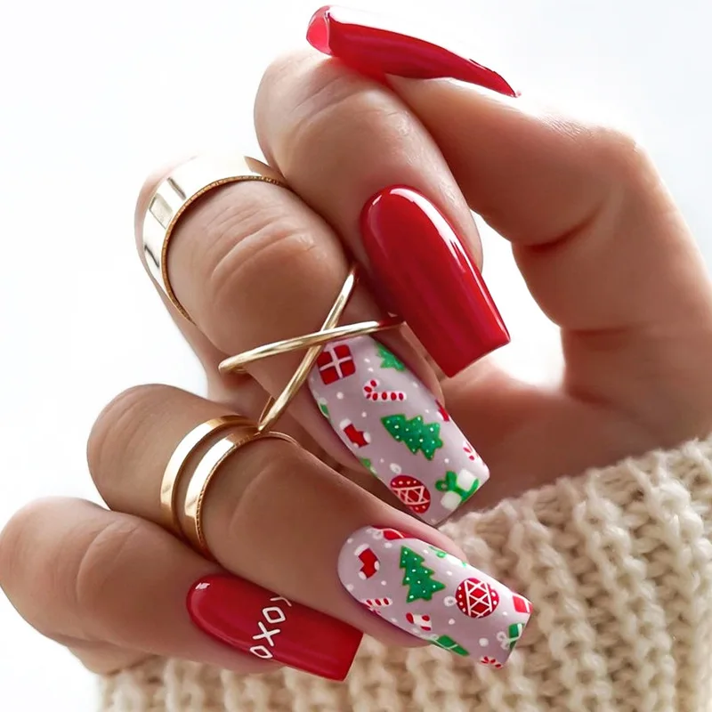 

2025 New Christmas Fake Nails Xmas Tree Deer Snowflake Pattern Press on Nails for Girls New Year Wearable Square Fake Nail Tips