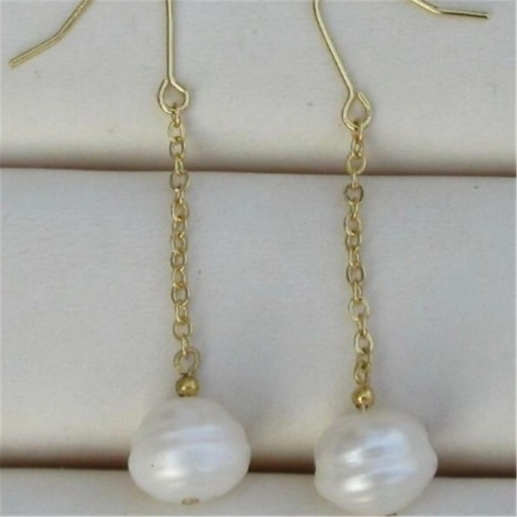 

Handmade 10-11MM white freshwater pearl earrings Ear Stud Handmade Wedding Dangling Women Meisje