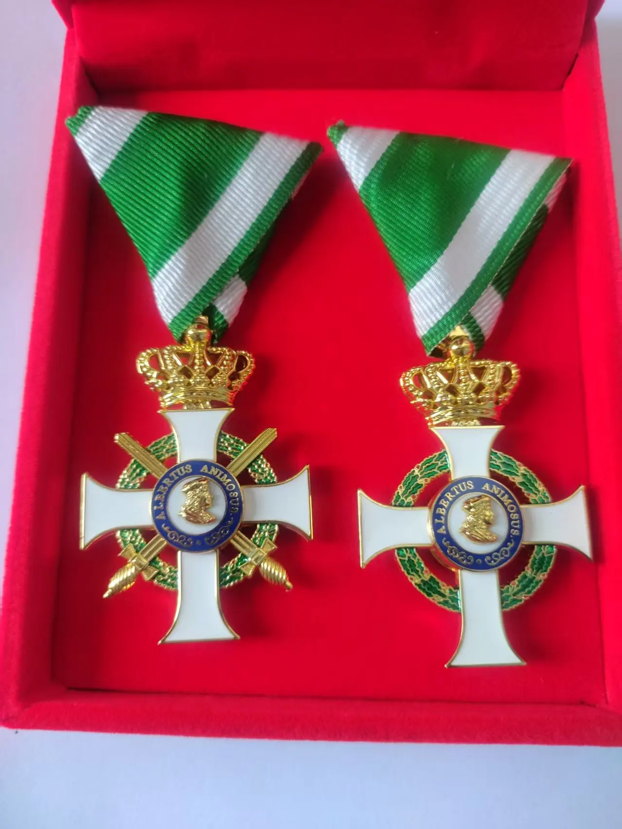 1 Set WW1 German Knight's Cross of the Royal Saxon Order of Albrecht 1st Class Reproduction