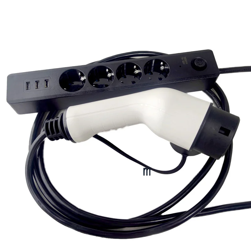 2026 European Standard 3.5kw Type2 Output Power Switch for Vehicle 16A EV Discharger Gun with USB Plug