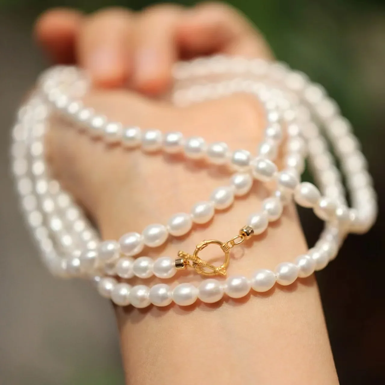 

Natural Freshwater Pearl Female Design Elegant Necklace Women Long Sweater Chain White Beads Choker Collar Accessories Gifts
