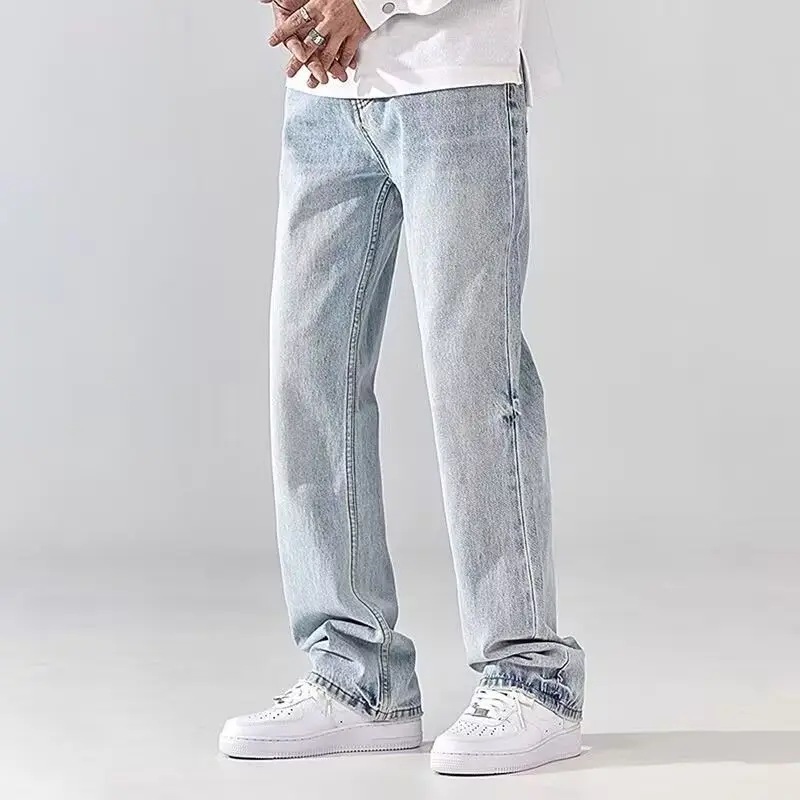 

Свободные прямые мужские джинсы, светло-голубые джинсовые брюки с эластичной резинкой на талии, модные повседневные брюки больших размеров из смеси хлопка, весна-лето