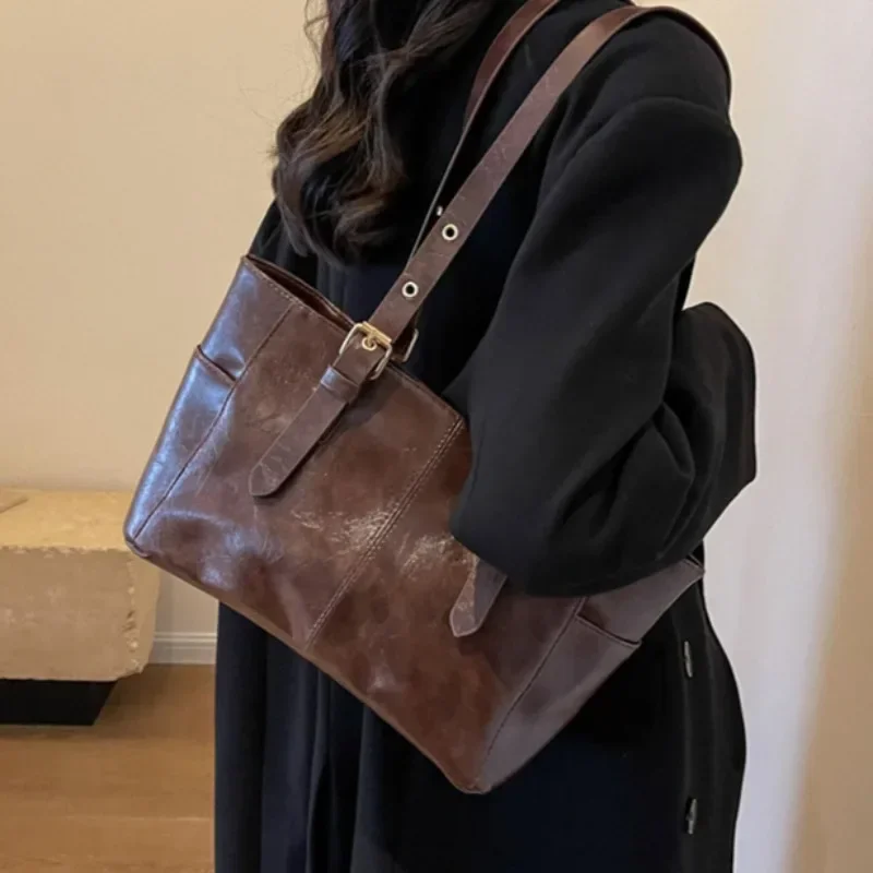2024 New Korean Retro PU Leather Chain Shoulder Bags Women Fashion Black Large Capacity Tote Bag Female High-quality Handbags