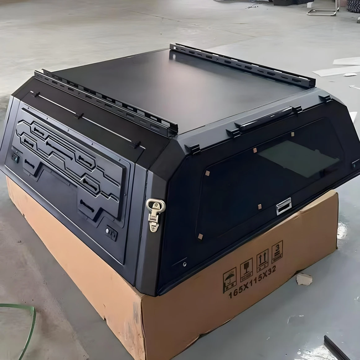 

Universal pickup truck hardtop, make your car come with eye-catching buff~