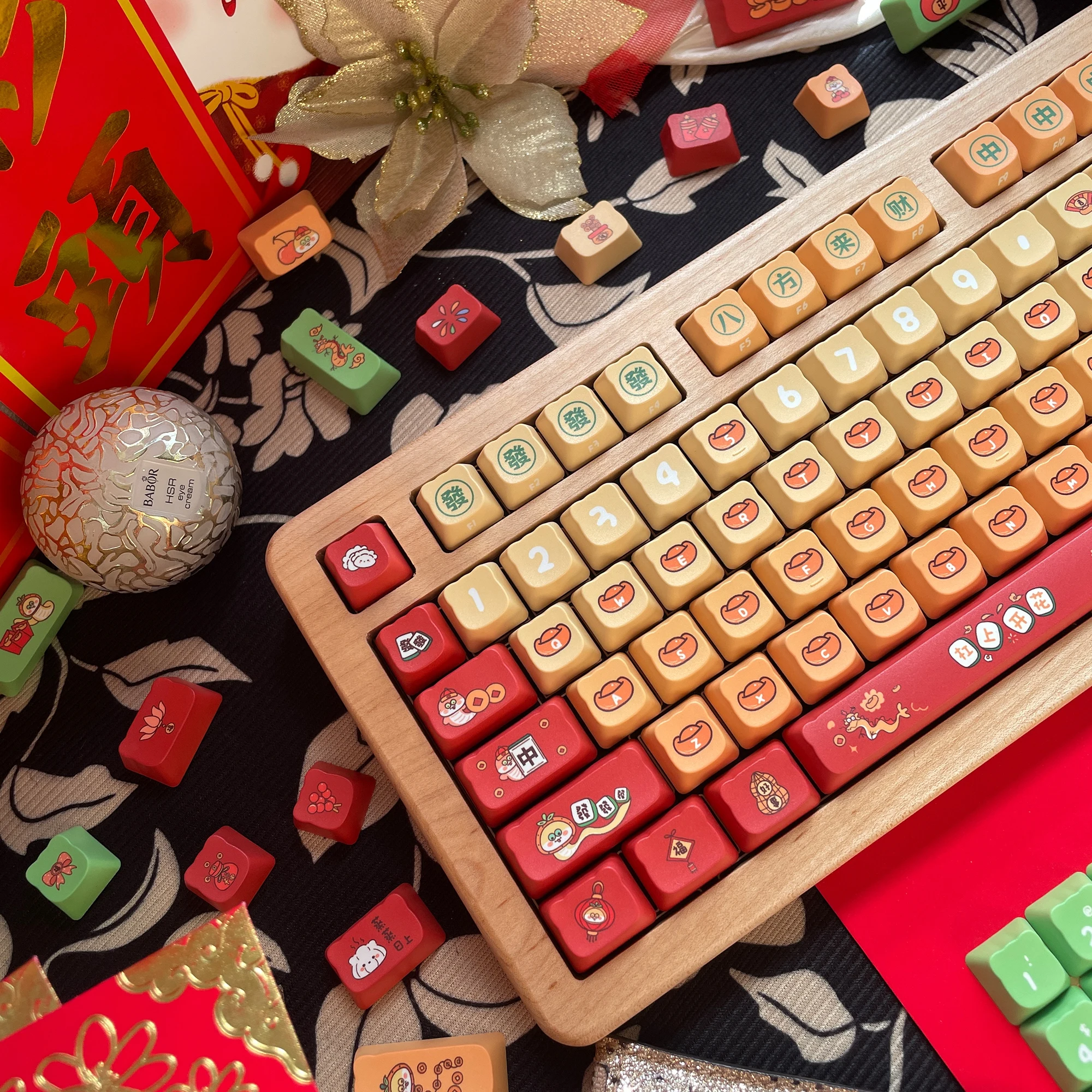 

Cute Keycaps 138 Keys PDA Keycaps Gift Pbt Key Cap Square Thermal Sublimation Mechanical Keyboard Includ2.25 U 2.75U for Alice