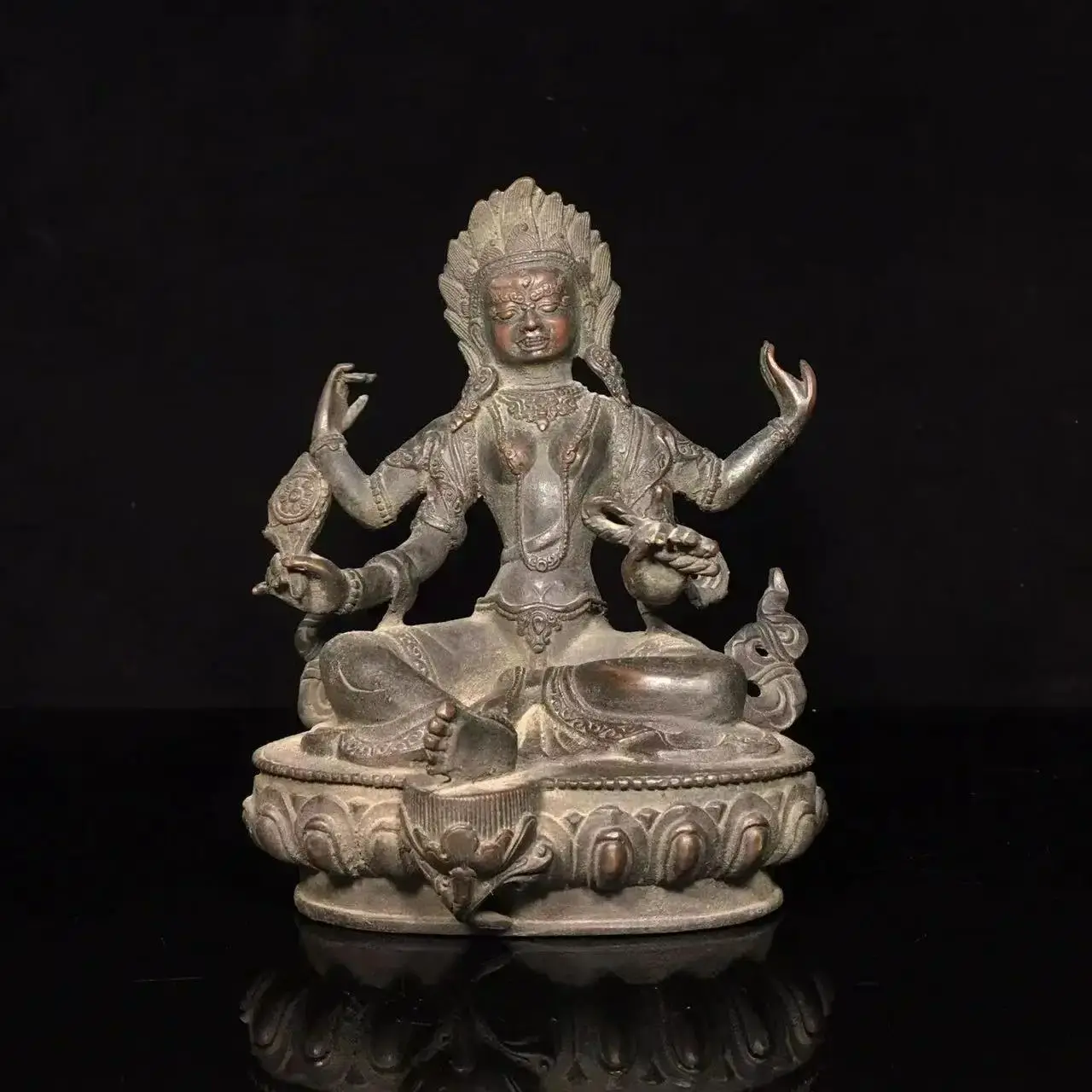 

Old Qing Dyansty copper Buddha statue,Statue of Tara with four hands,Handmade