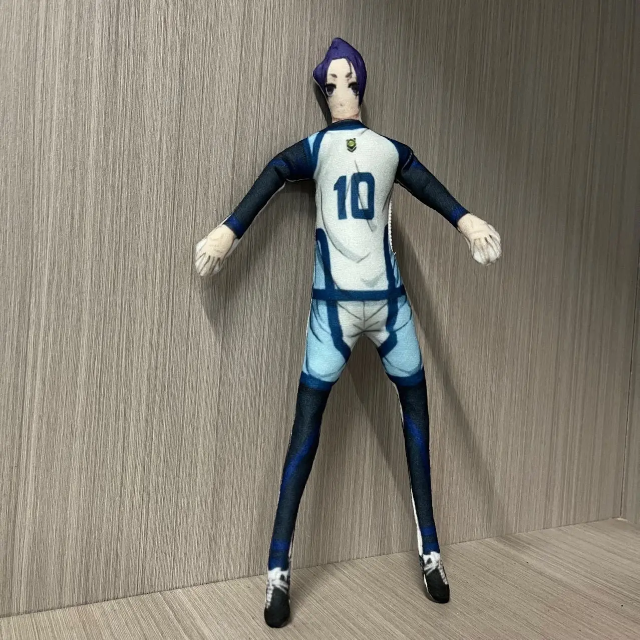 ตุ๊กตาบลูล็อค อิซากิ โยอิจิ คอสเพลย์ ตุ๊กตาผ้าพลัฌ ทำมือ โครงกระดูกแบบยืดหยุ่น แอคชั่นฟิกเกอร์ อุปกรณ์ประกอบฉากฮาโลวีน