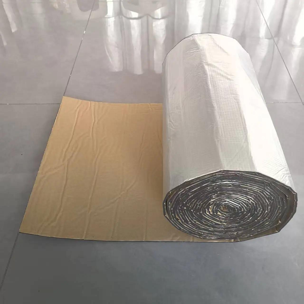 1 шт., 500 см x 50 см x 1 см, теплоизоляционный звукоизоляционный материал для автомобилей, лодок, стен, труб, укрытий для домашних животных-универсальный изолятор