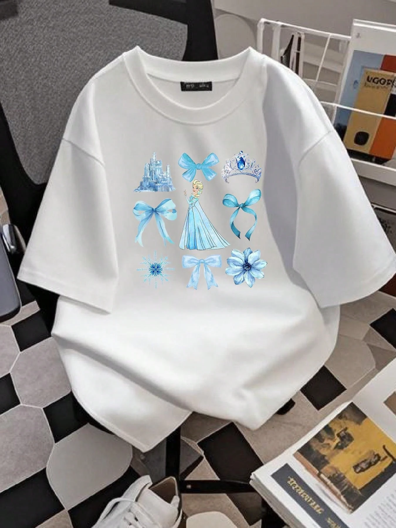 

Disney Cotton Elsa And Anna Shirt Frozen Elsa Anna Women's T-shirt Magic Kingdom Y2k Ladies Clothes Oversized Tees Girl Clothes