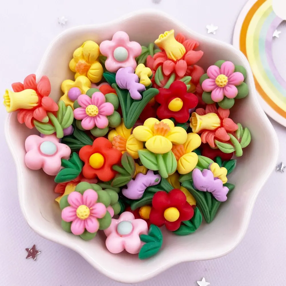 Różne kolorowe figurki z żywicy malowane Kawaii mały uroczy kwiat płaski kaboszon kamień figurki świąteczne DIY materiały plastyczne do robótek OM132