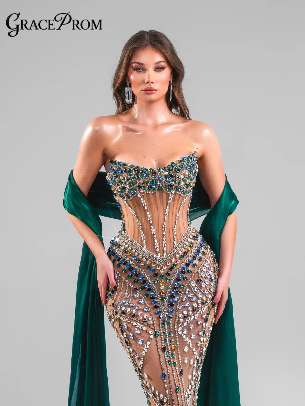 Opulent Strapless Crystal Beaded Evening Gown Luminous Emerald Satin Shawl Formal Party Dress For Wedding Guests فساتين سهرة