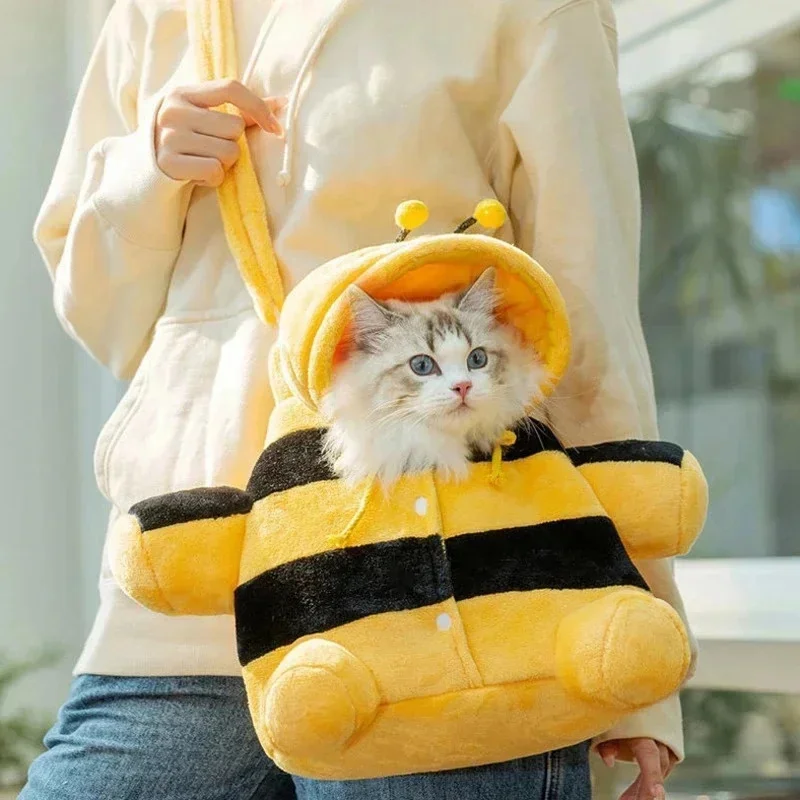 Kawaii 3D Bee Bear Cat Carrier Bag Autumn Winter Warm Windproof Dog Outing Crossbody Shoulder Bags Portable Pets Travel Supplies