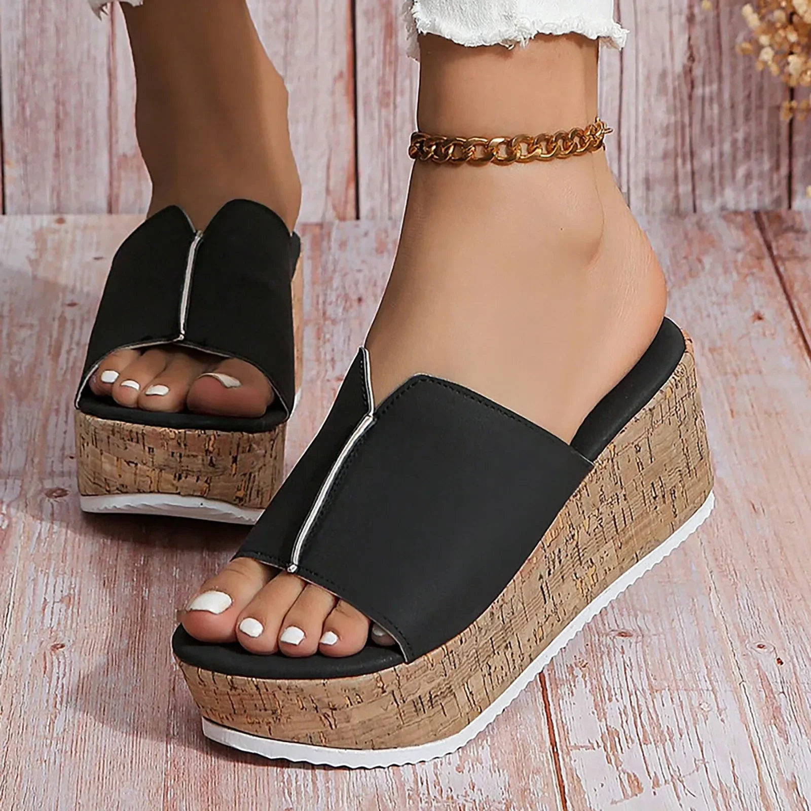 

Женские шлепанцы на танкетке 2024, летняя обувь для женщин, кожаная пляжная обувь с открытым носком, женские сандалии на платформе