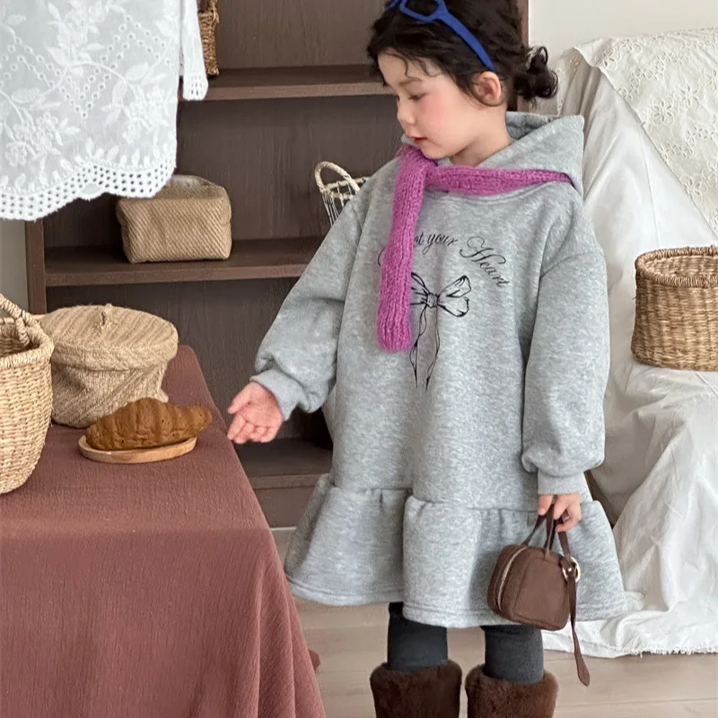 

Детская одежда, детское теплое платье с капюшоном, новинка зимы 2025 года, милое флисовое платье с капюшоном в корейском стиле для девочек и утолщенное платье с рюшами