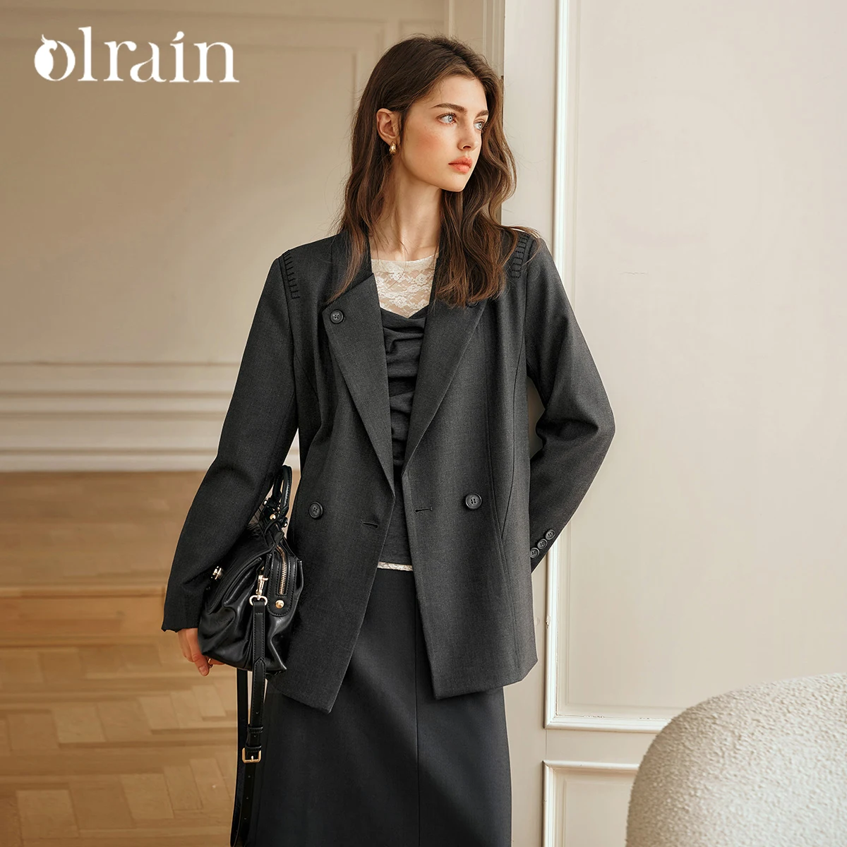 

OLrain повседневные свободные пиджаки офисные женские с v-образным вырезом на заказ пальто женские осень 2025 новые простые свободные элегантные куртки GM57CW95861
