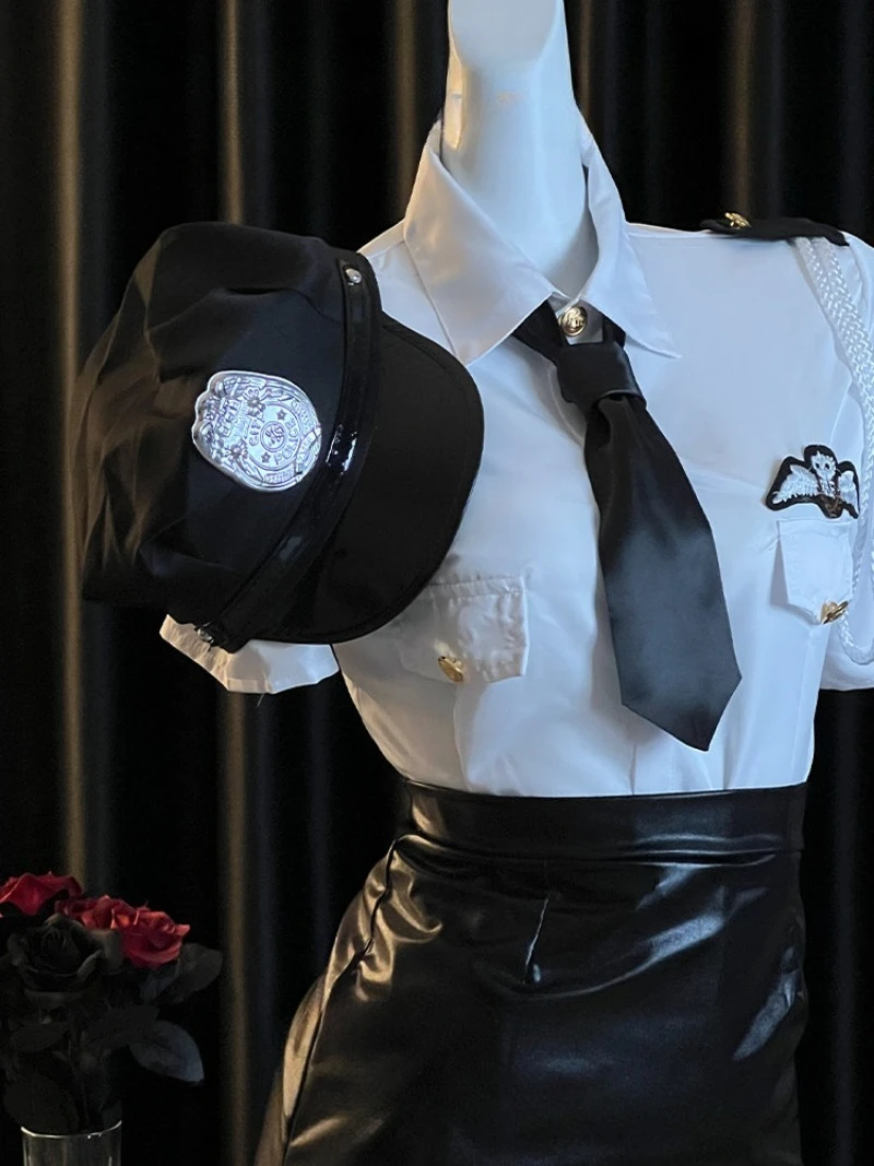 مجموعة أزياء شرطية ناضجة مثيرة، تنورة قصيرة مغرية من الجلد الصناعي، زي لعب الأدوار الأنيق، رحلة مغرية