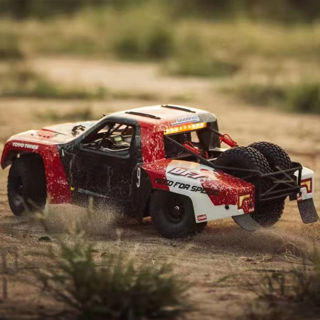 YK 4072 DF7 V2 1/7 coche de Control remoto 4WD modelo sin escobillas 6S eje recto trasero desierto camión corto coche todoterreno sobre orugas eléctrico