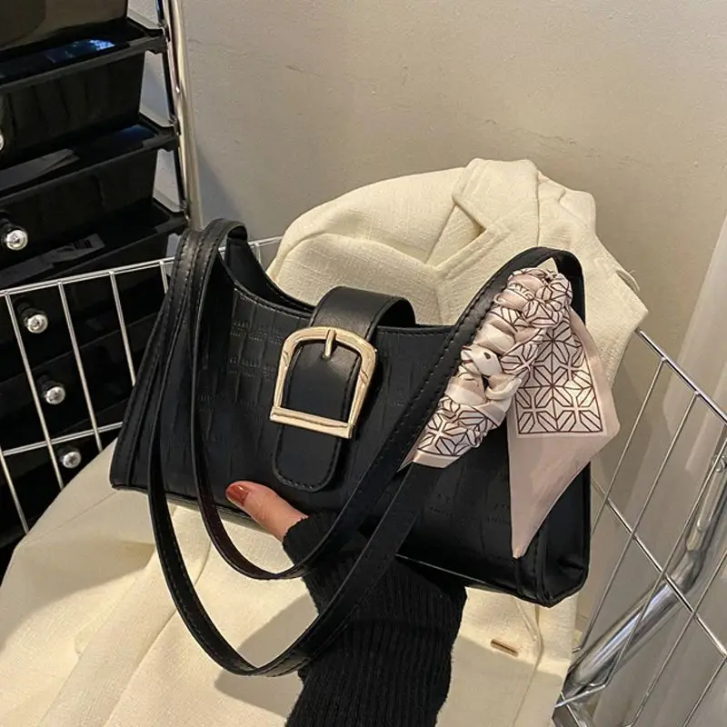 

Black Ladies Handbag Shoulder Bag Fashion Solid Colour Shoulder Crossbody PU Material Tassel Scarf Decoration