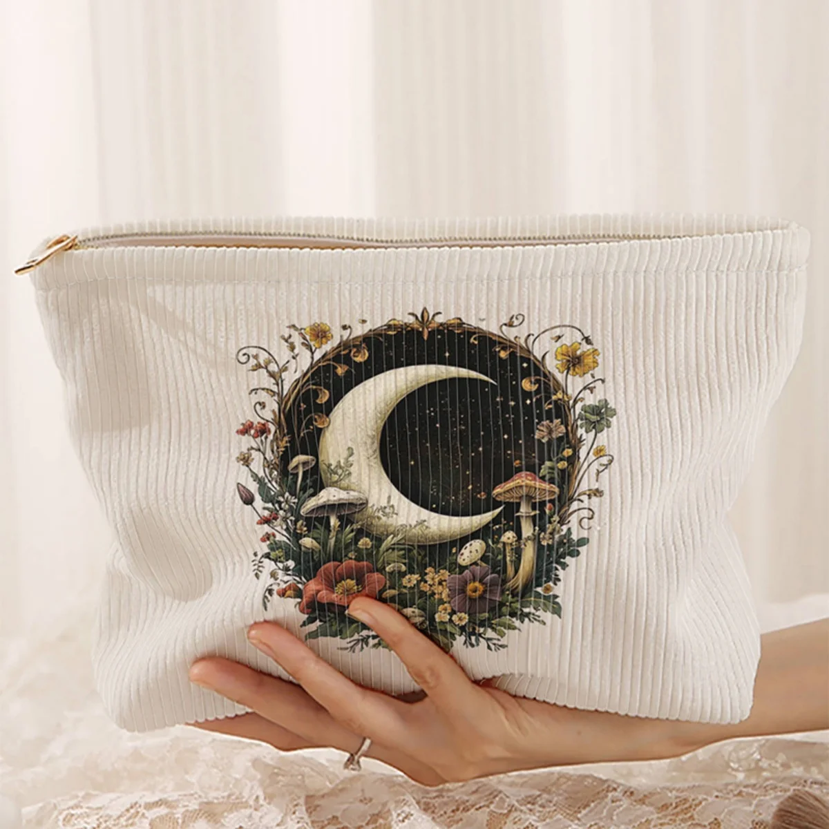 

Moon patterned corduroy makeup bag, lightweight zipper storage box, multifunctional bag with lining, used for storing cosmetics