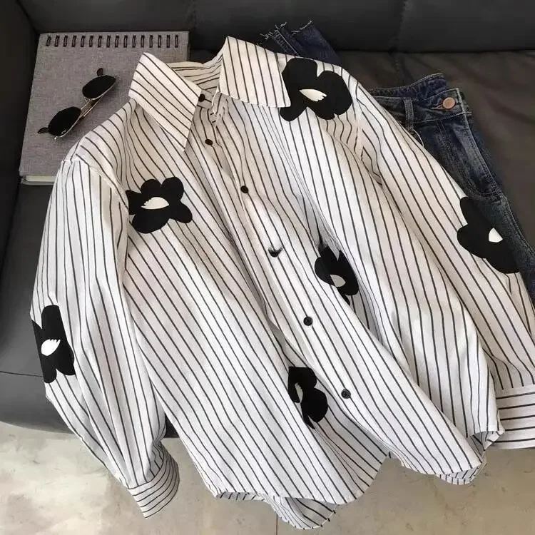 패션 긴 소매 여성 의류 패치 워크 꽃 숙녀 탑 2024 새로운 달콤한 버튼 셔츠 스트라이프 인쇄 트렌드 블라우스