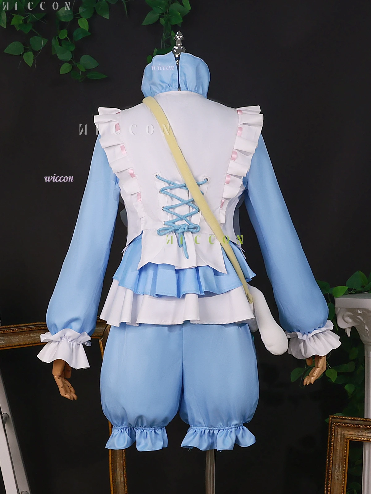 الهوية الخامس لعبة منظم شخصية واحدة جوزيف ديسولنييه تأثيري حلي مع فستان صغير لعبة بدلة كاملة الأزرق مع بعض الأبيض