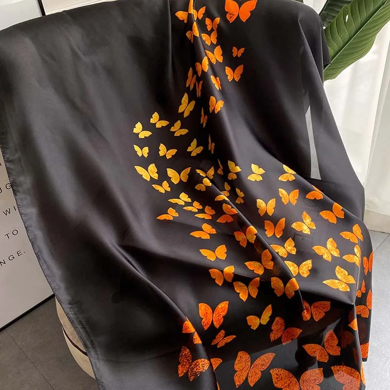 

Luxury brand Autumn winter women New style Fashion Color matching Print silk scarf lady Popular headcloth beach shawl 180cmx90cm