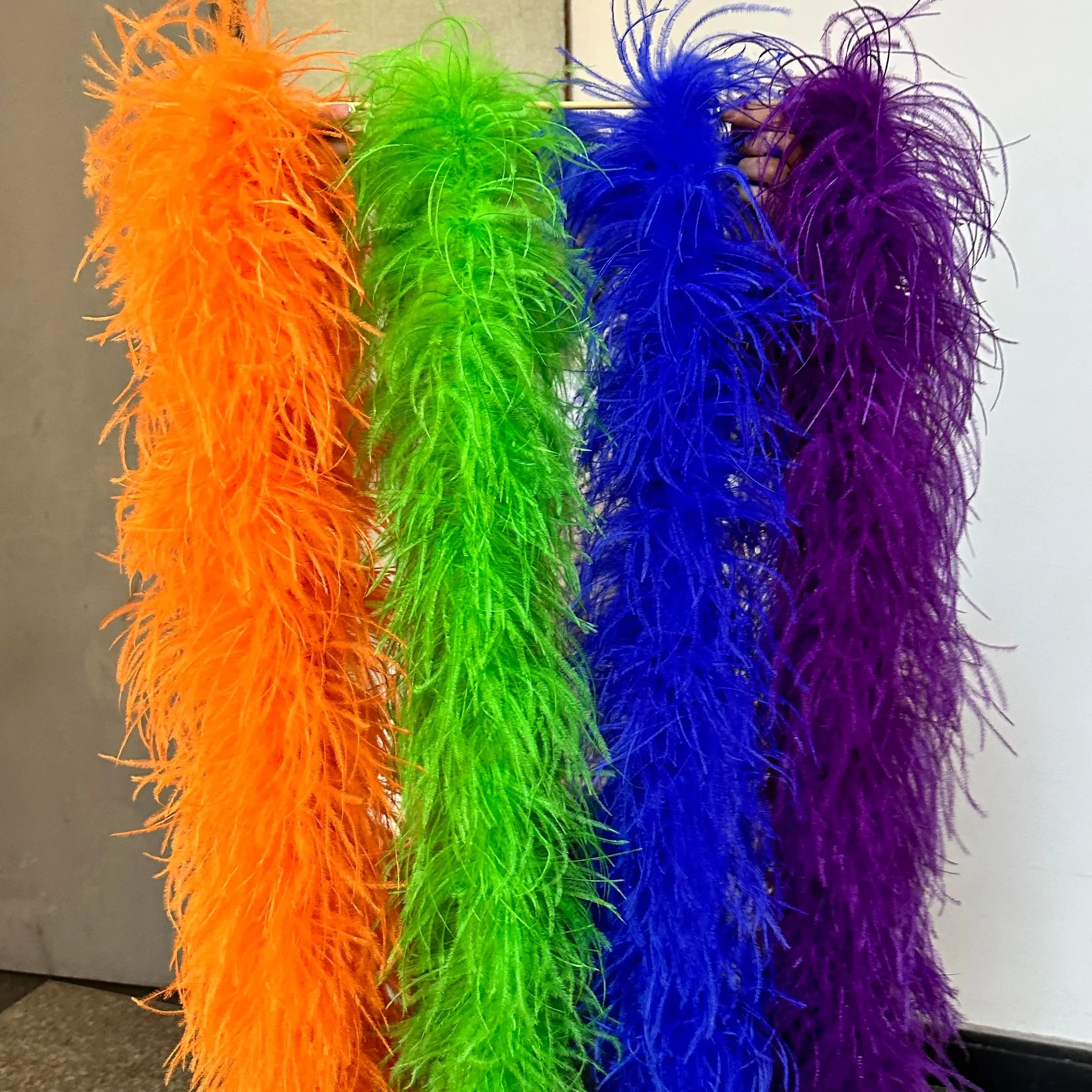 2 3 6 8 10PLY Colored Ostrich Feathers Boa Scarf 2M for Wedding Carnival Dress Clothing Sewing Plumes Trim Decor Feather Shaw