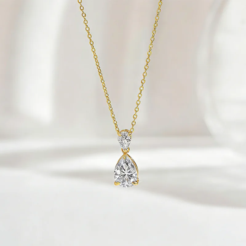 2.5CTTW pear-shaped cut moissanite necklace elegant wedding bride S925 sterling silver jewelry birthday gift of high quality.