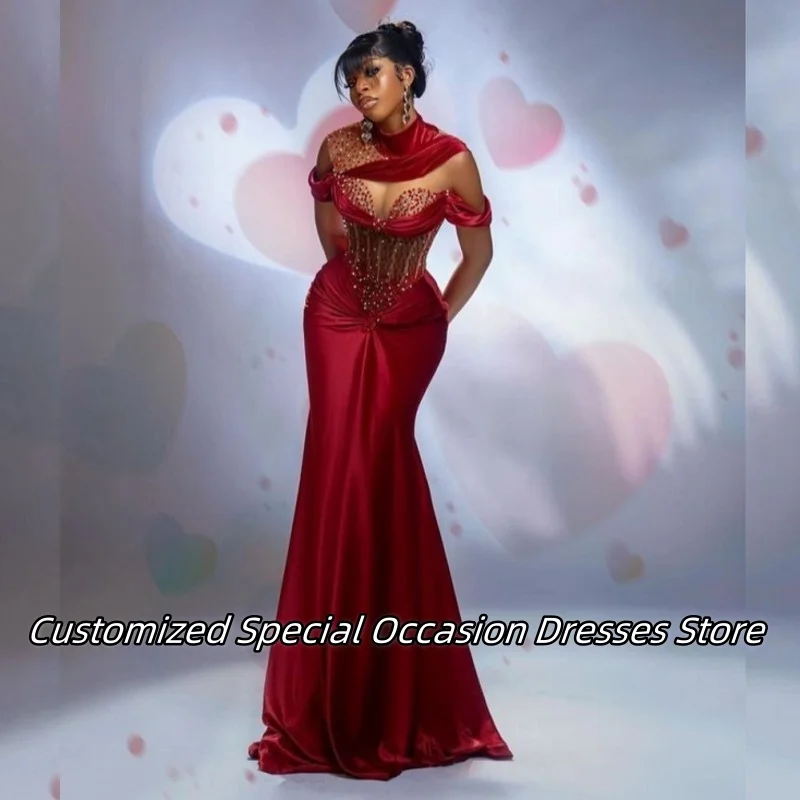 Eleganckie wina-różowe suknie wieczorowe z wysokim dekoltem, delikatne zdobienia z koralikami, odkryte ramiona, krój syreny, suknie balowe, suknie ślubne na zamówienie.