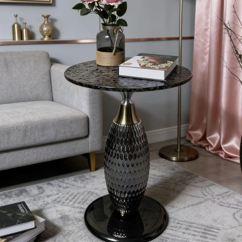 Light luxury living room coffee table sofa bedroom bedside corner table simple balcony black gold hammer small coffee table