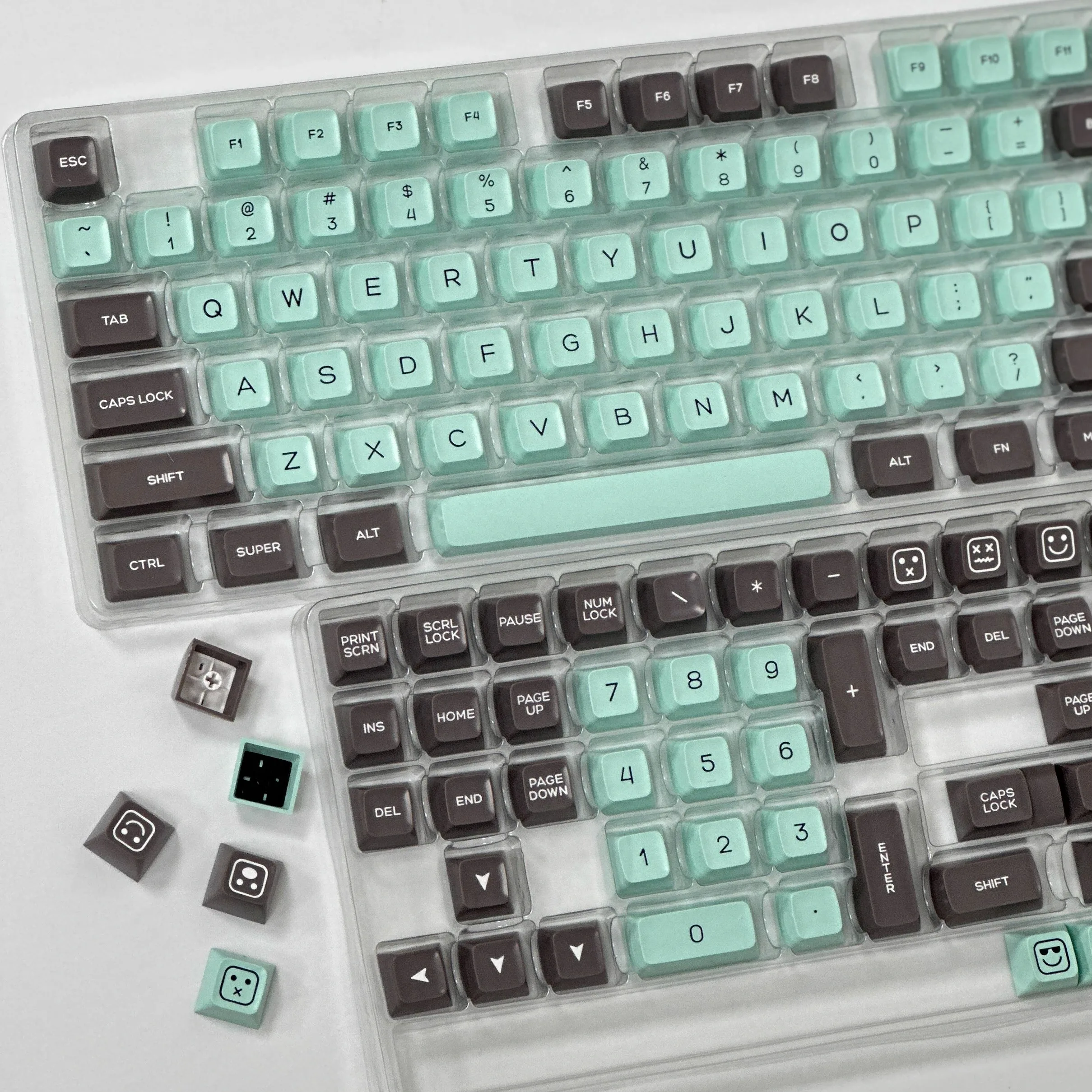 

Двухцветные колпачки для клавиш из ПБТ SA, высота GMK75/B7/100/104 и другие полные комплекты