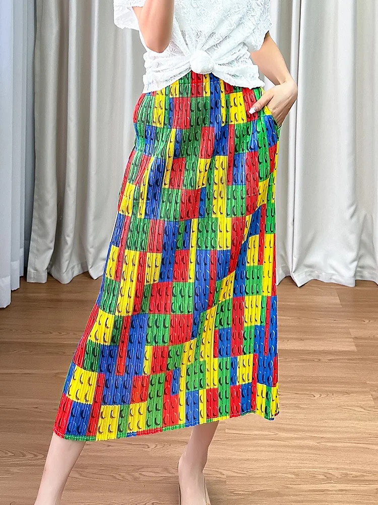 

Fashionable Summer Half Skirt Women's Waist-Cinching Print Block Folded Style Game-Themed Slimming Polyester Fiber Skirt