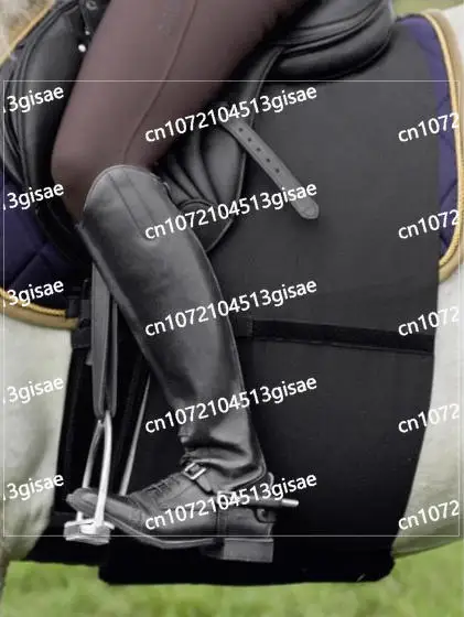 Los caballos utilizan vendas elásticas abdominales para evitar lesiones de espolones y proteger las heridas