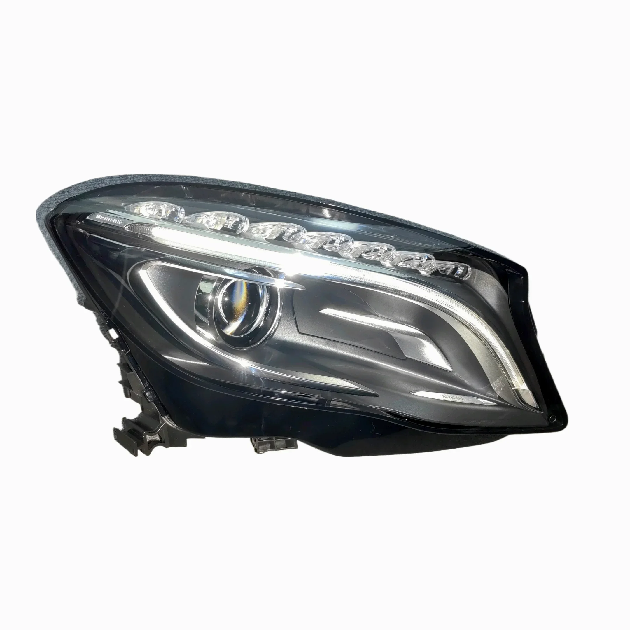 Suitable for Mercedes Benz GLA w156 hernia car headlights selling well