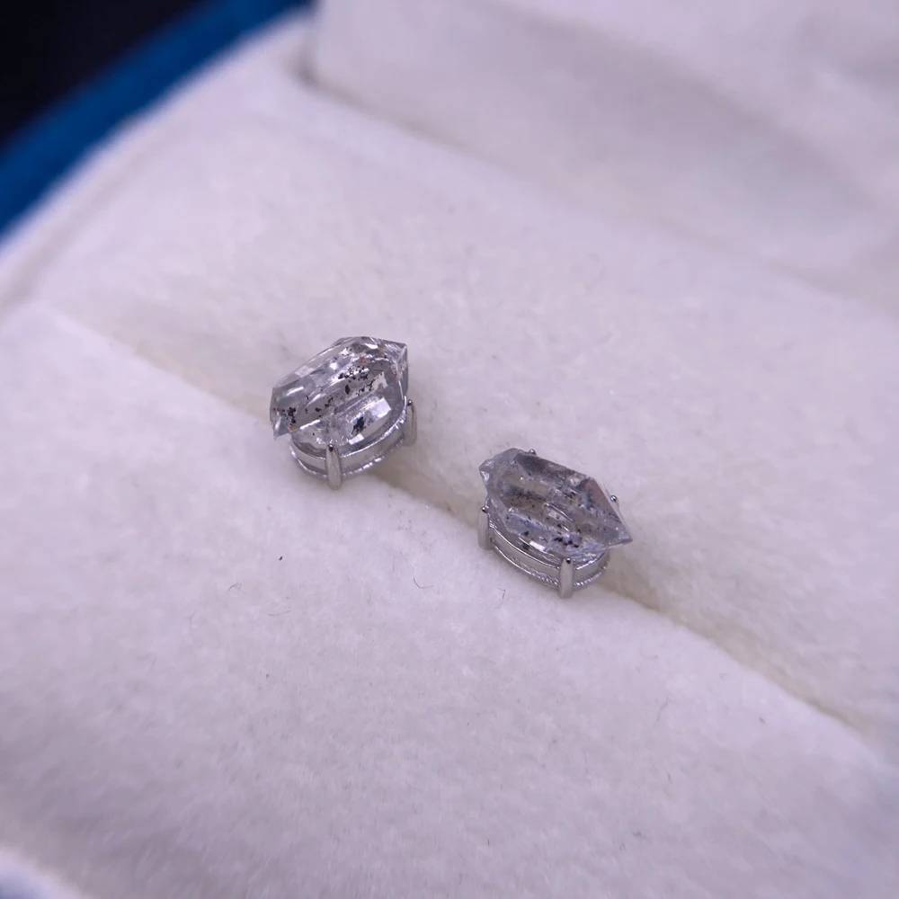 الطبيعية Herkimer الماس 925 أقراط فضية الأحجار الكريمة المعدنية الطاقة الخام حجر الجارديان الريكي ديكور الأسود كريستال للنساء