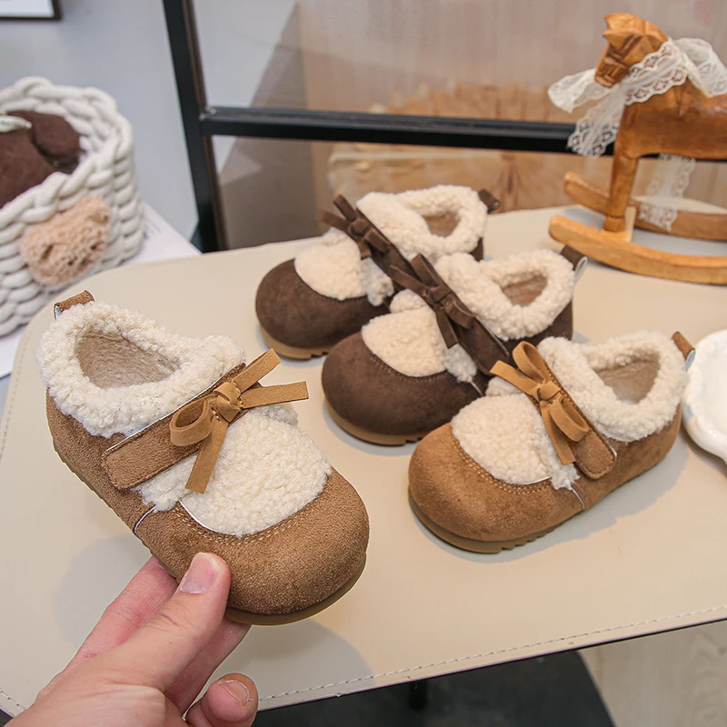 

2025 New Winter girls' warm furry cotton shoes for boys with soft sole versatile casual shoes