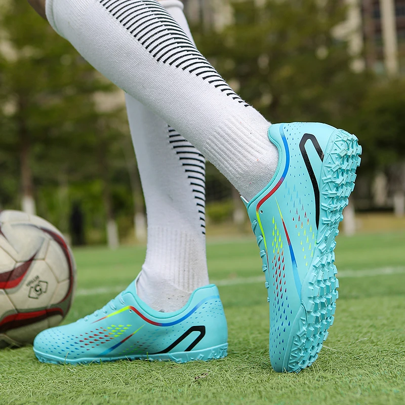 

Soccer Boots Indoor Men's Non Slip Futsal Sneakers Society Soccer Cleats Professional Football Boots Men's Tennis Training Shoes